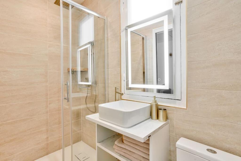 Charmant Appartement A Montmartre-Sacre Coeur Paris Bagian luar foto
